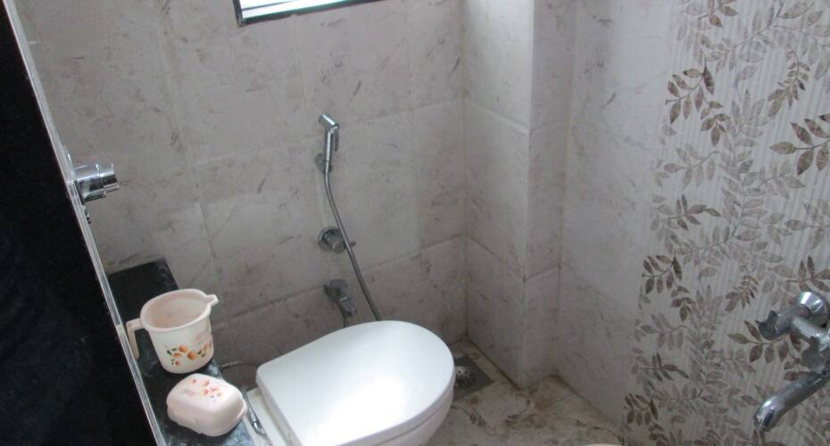 Hotel Raj Residency, Jalgaon 4